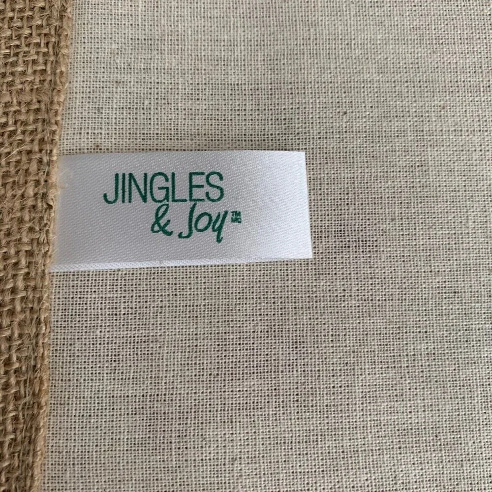 Farmhouse 100% Jute Holiday Christmas Placemats Set 2 13.5 x 13.5 Square Burlap